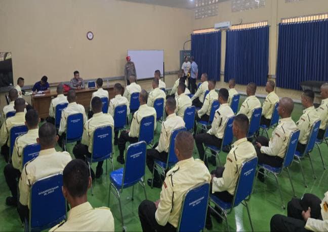 Kelas SMK-3 dasar untuk anggota